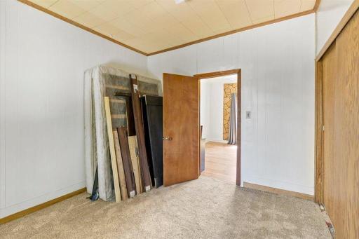 323 4th Street SE, Staples, MN 56479