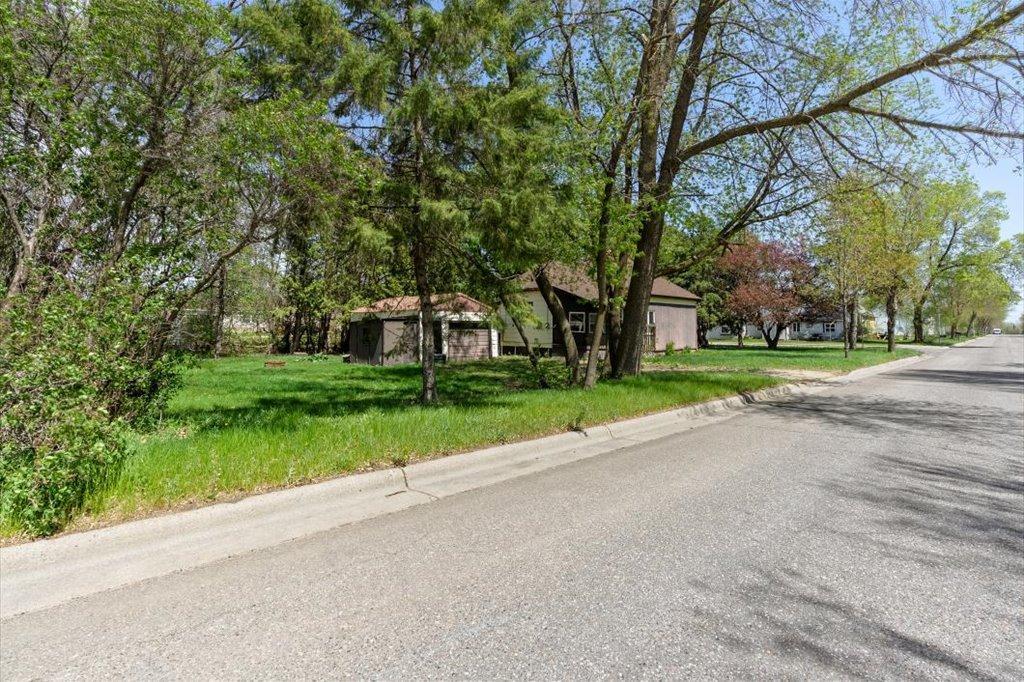 Large corner lot