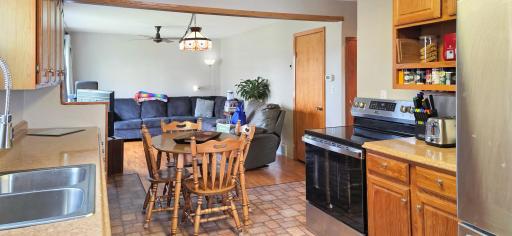 913 E Elm Street, Redwood Falls, MN 56283