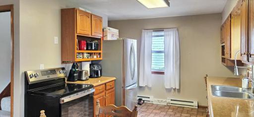 913 E Elm Street, Redwood Falls, MN 56283