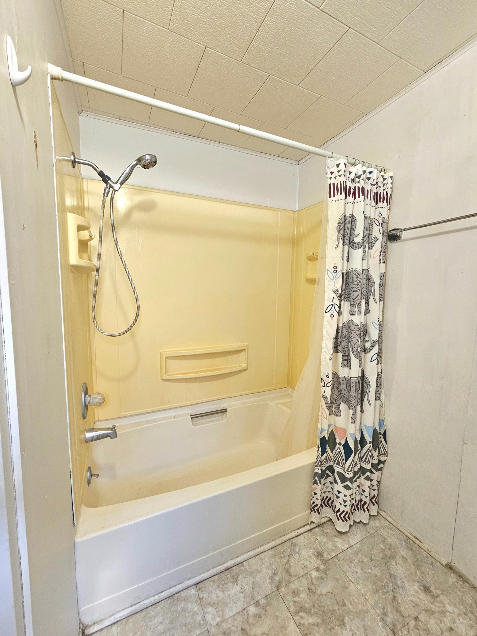 Full bath MF