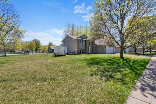 702 4th Avenue SW, Isanti, MN 55040