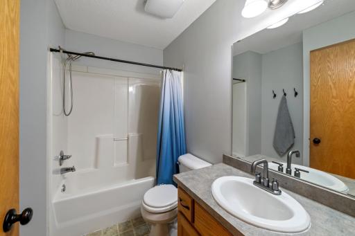 702 4th Avenue SW, Isanti, MN 55040