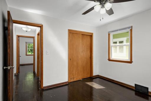 1015 Hubbard Avenue, Saint Paul, MN 55104