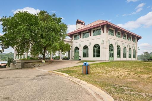 Iconic lakeside pavilion just minutes away