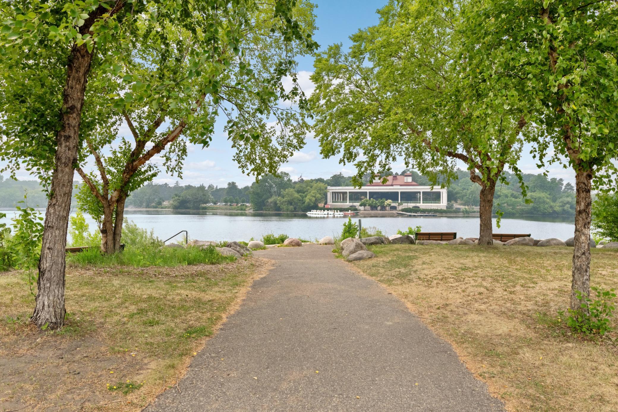 Close proximity to scenic Como Lake