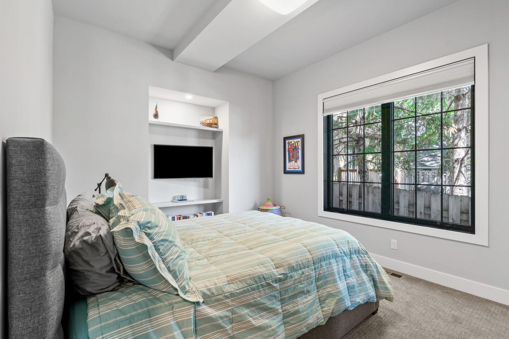 Second bedroom
