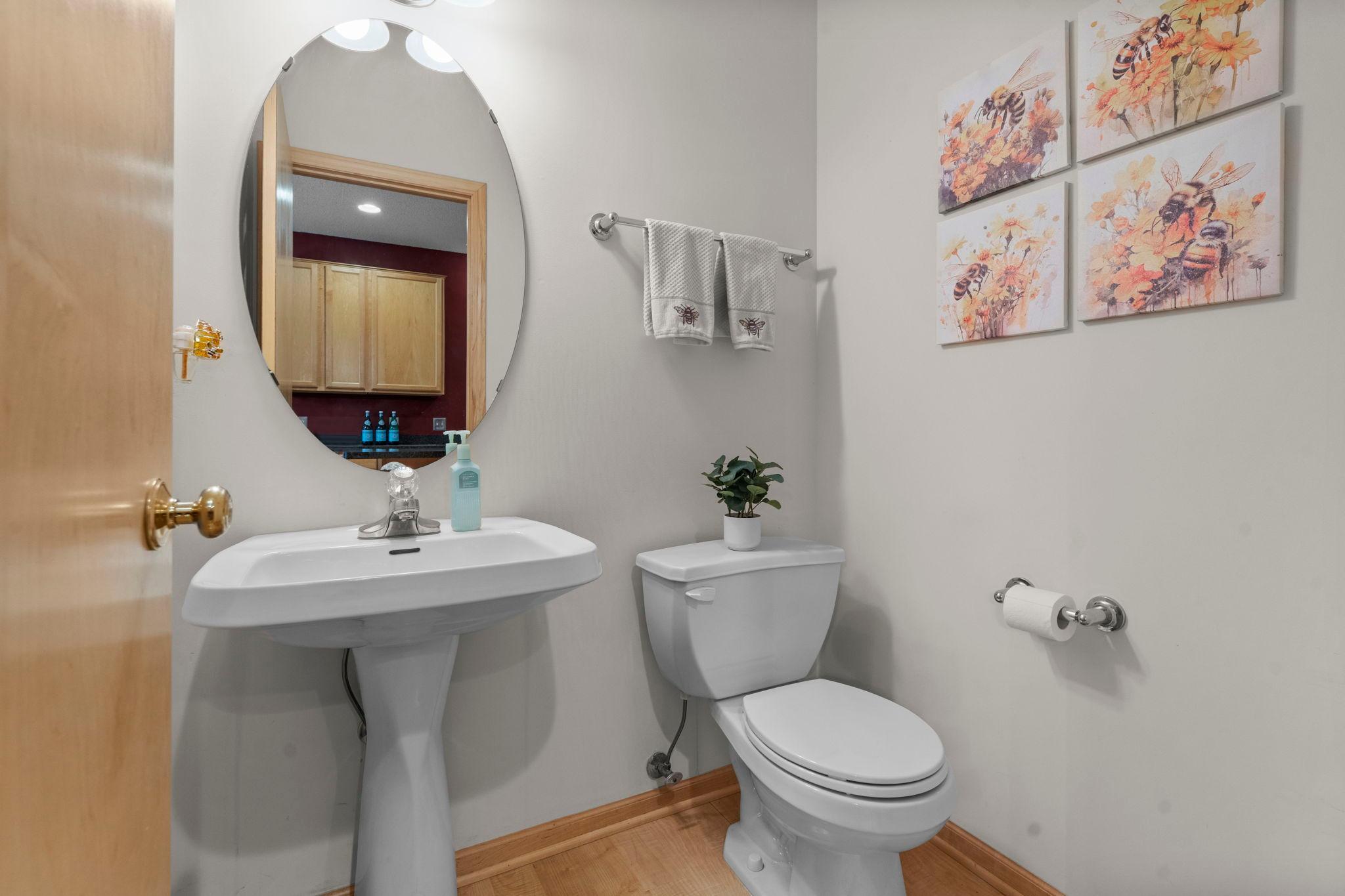29-web-or-mls-17620 69th Pl N-159.jpg