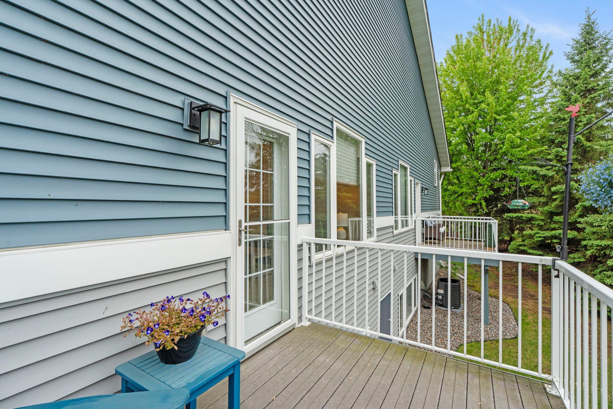 53-web-or-mls-17620 69th Pl N-117.jpg
