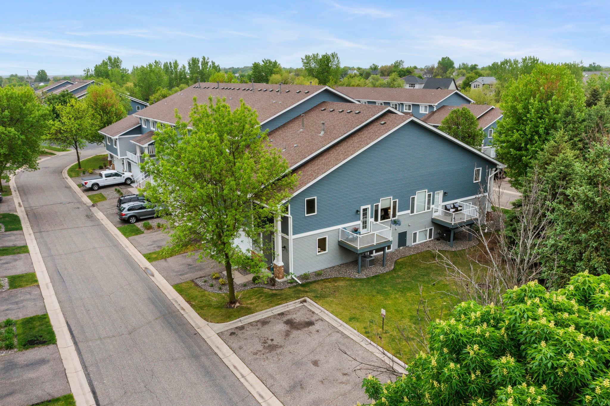 6-web-or-mls-17620 69th Pl N-9.jpg