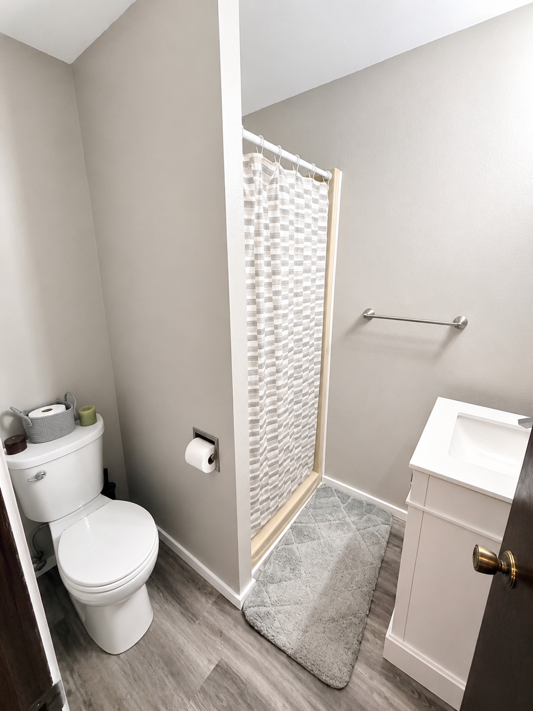 Upstairs Bathroom.png