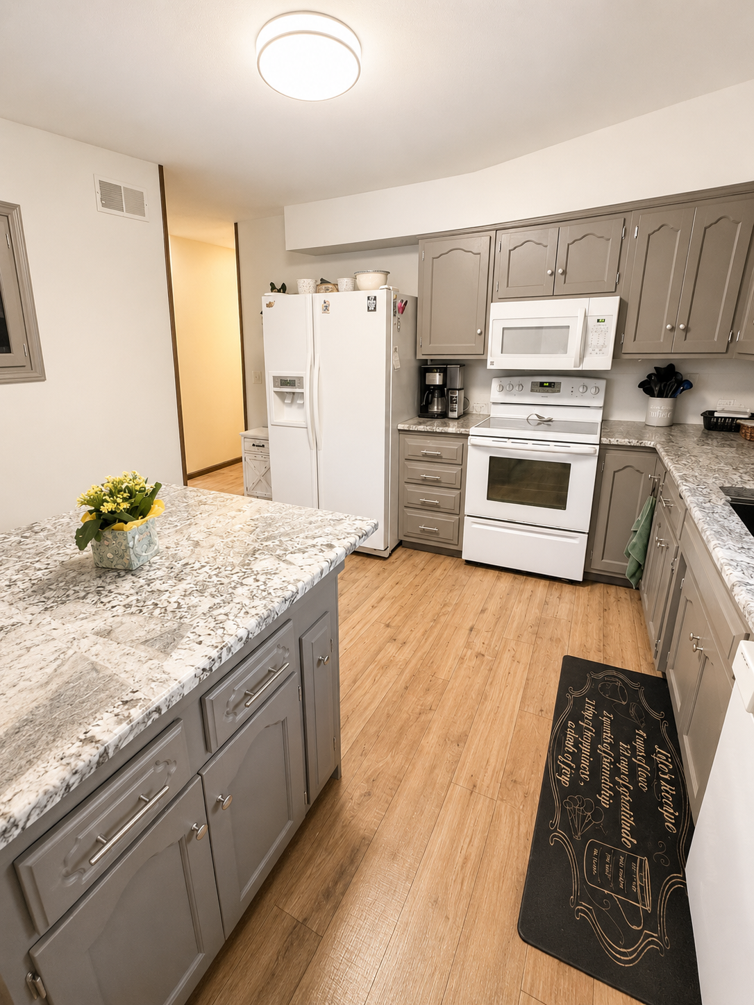 Kitchen 2.png