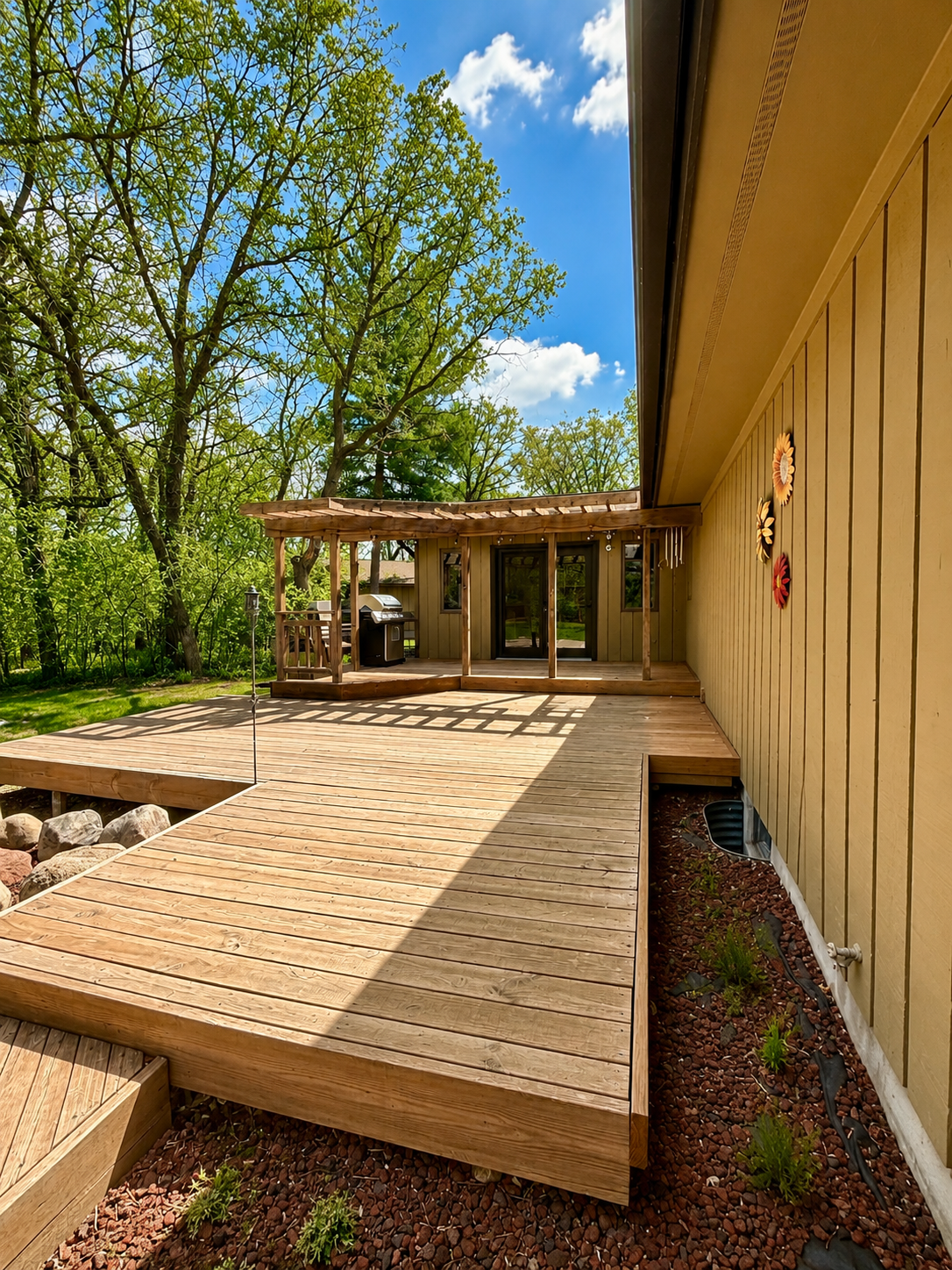 Outdoor Patio.png