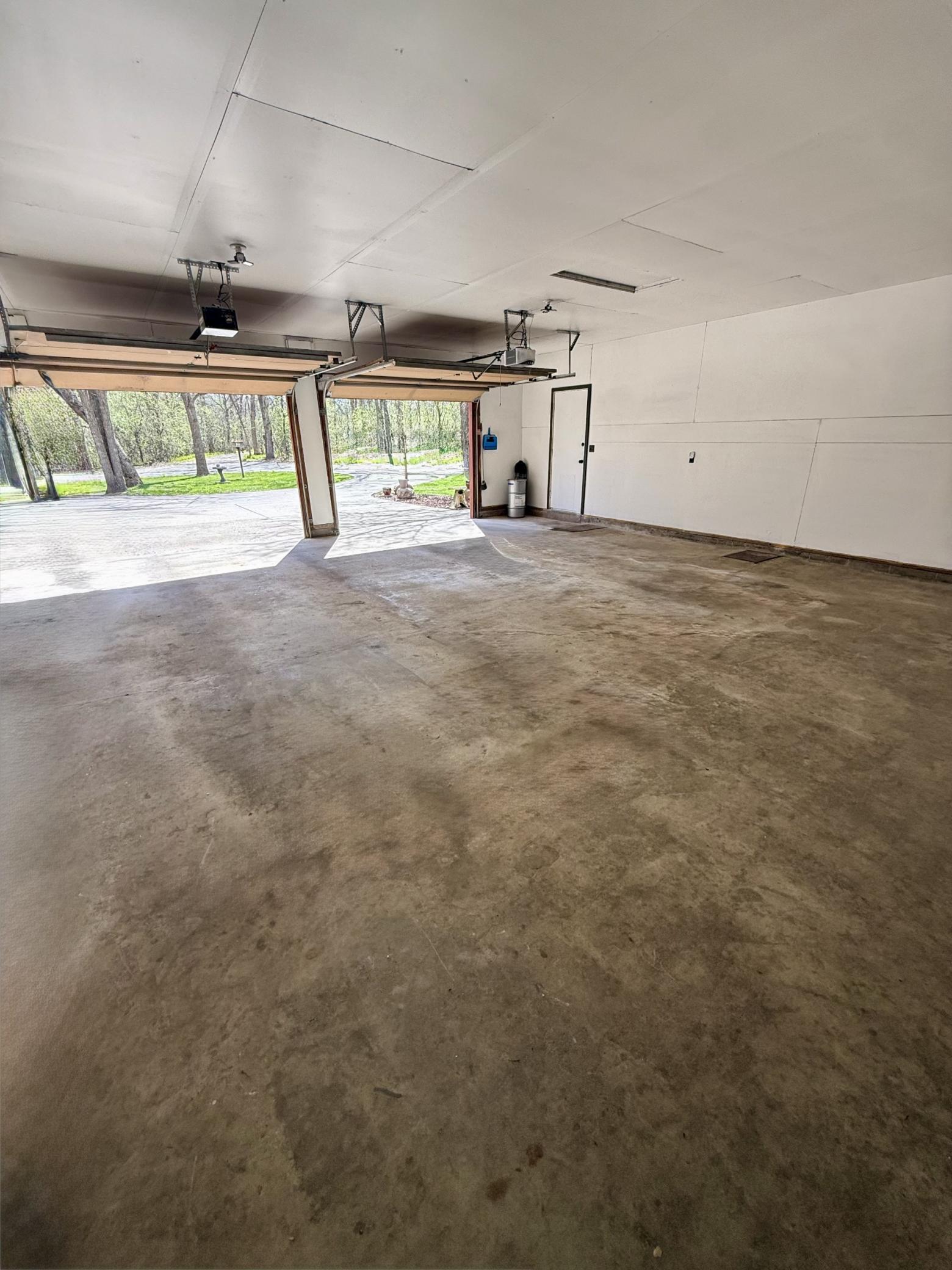 Garage.jpg