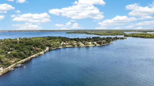 3114 Brooks Lane, Wayzata, MN 55391