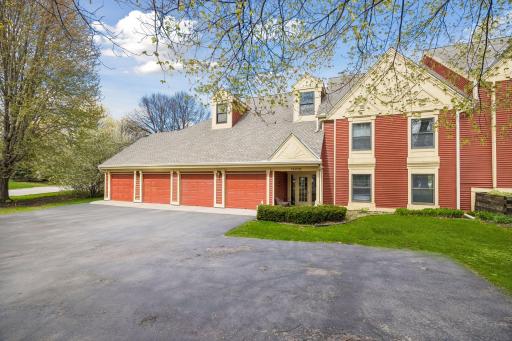 Photo for 15710 26th Avenue N, D, Minneapolis, MN 55447 - listing #7073864 15710 26th Avenue N, D, Minneapolis, MN 55447