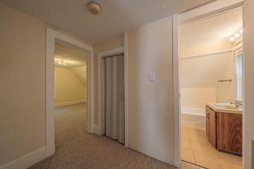 607 Charles Avenue, Saint Paul, MN 55103