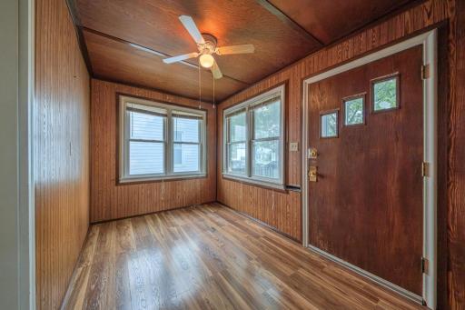 607 Charles Avenue, Saint Paul, MN 55103