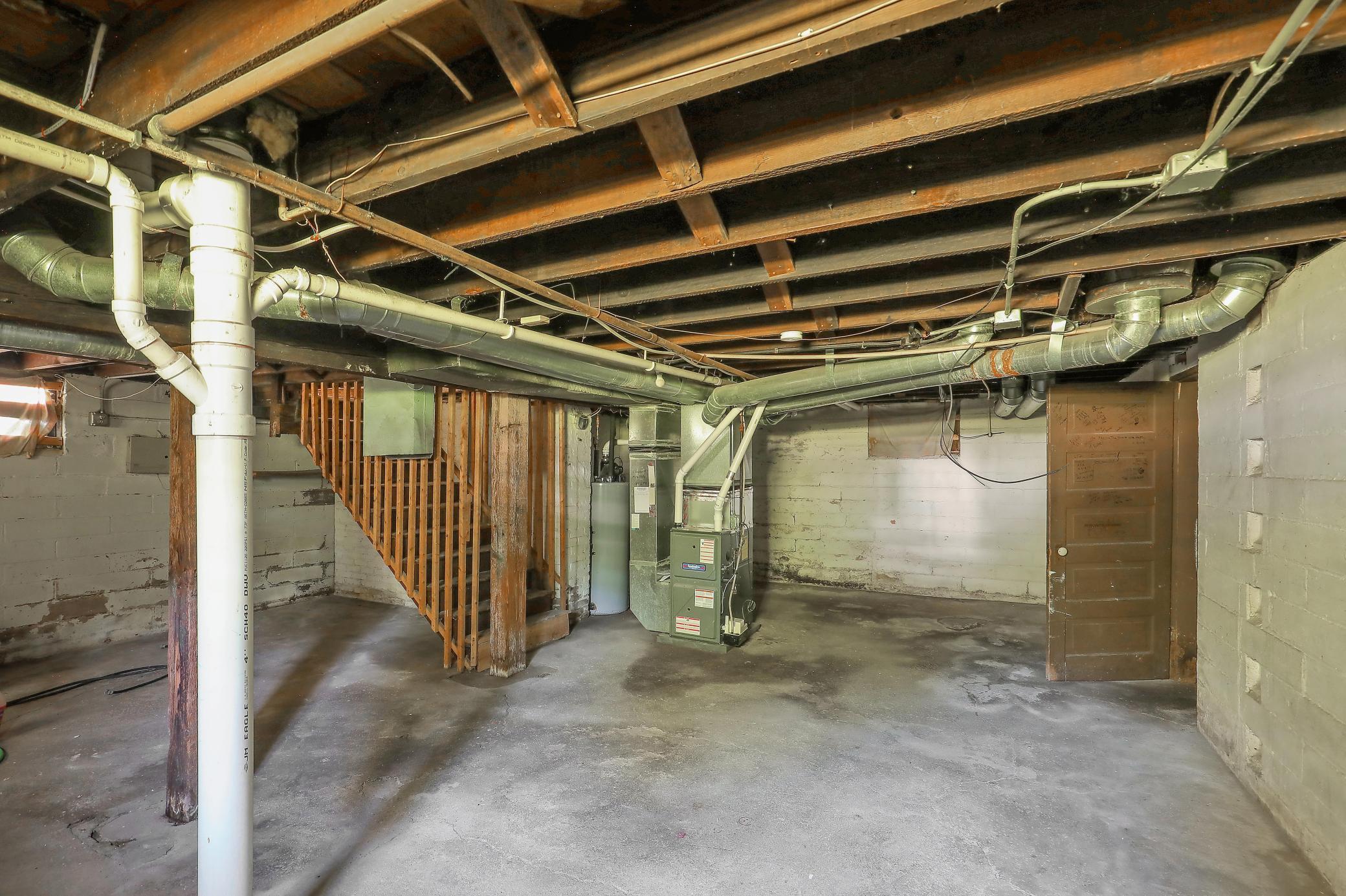 Basement.jpg
