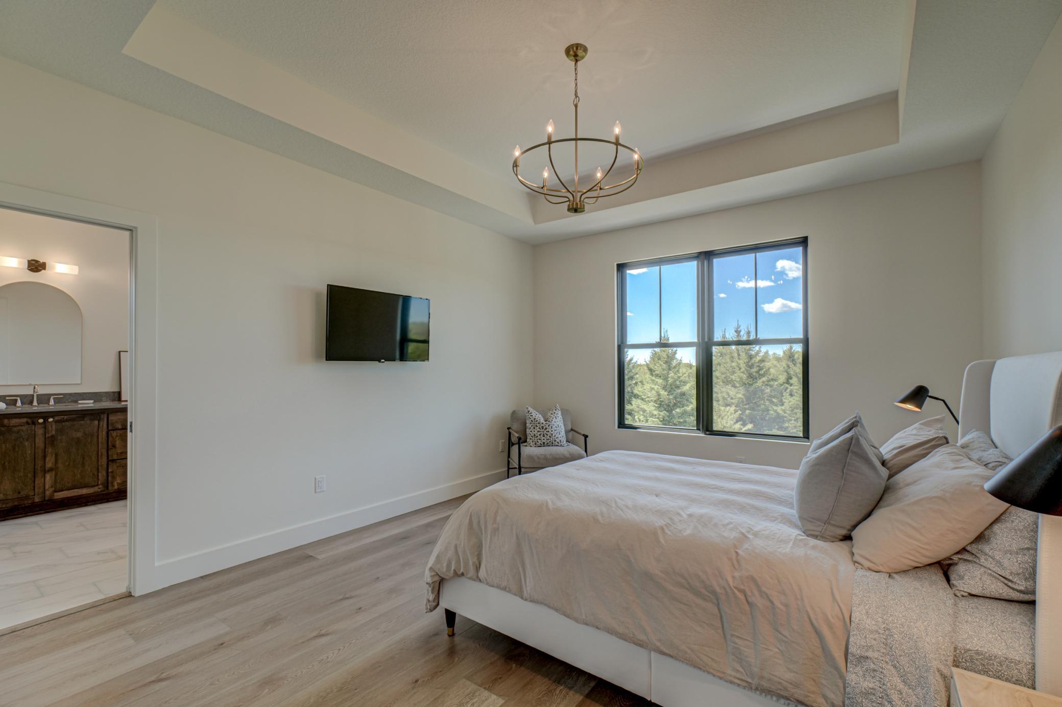 908 Gavin Pass-64.jpg