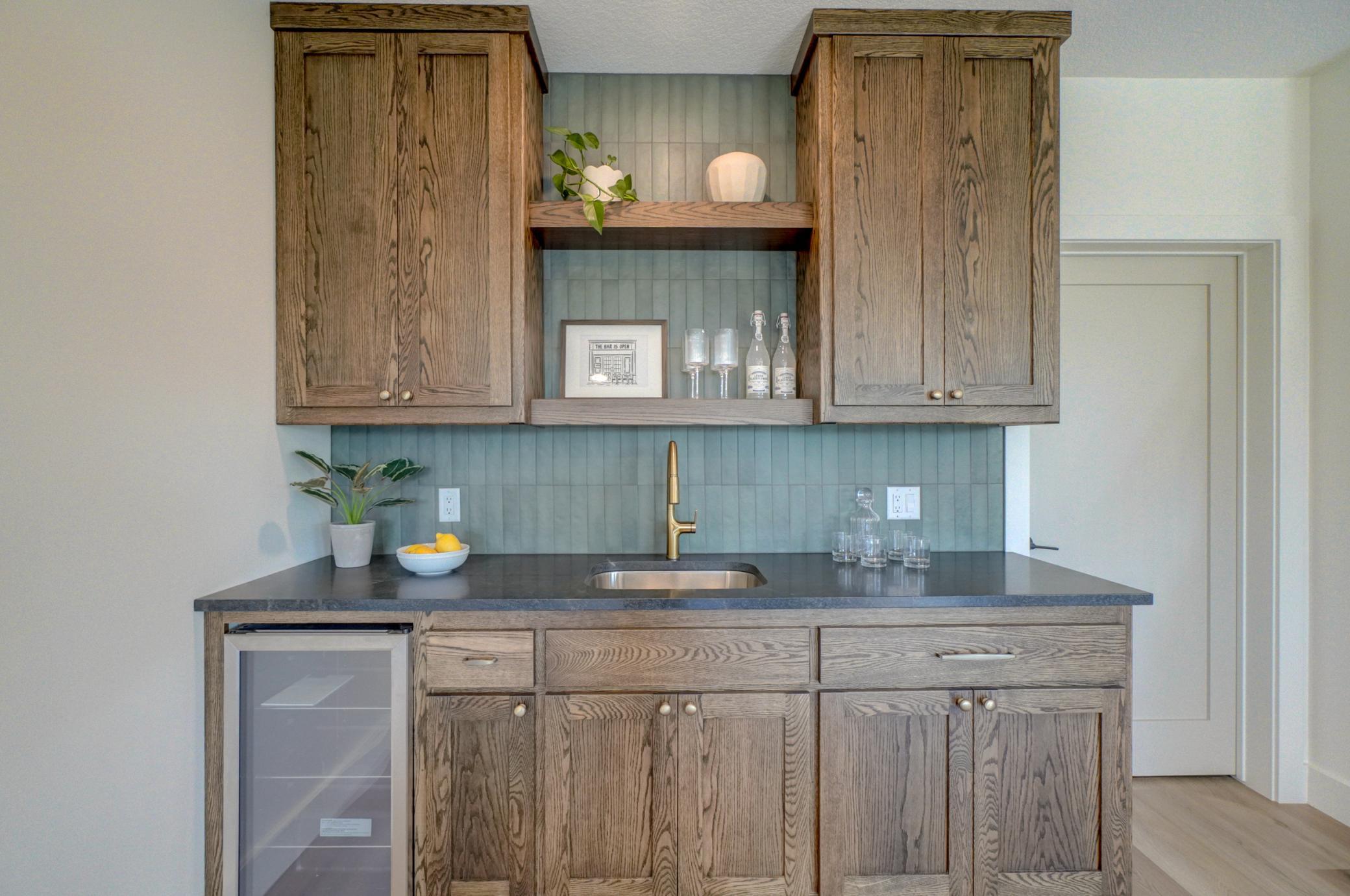 908 Gavin Pass-87.jpg