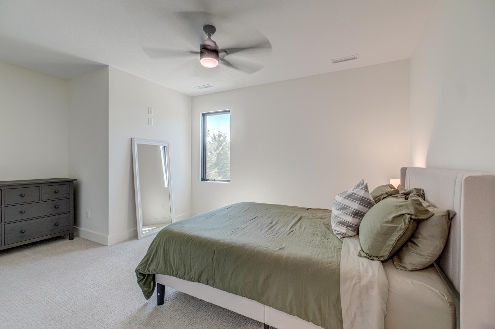 908 Gavin Pass-93.jpg