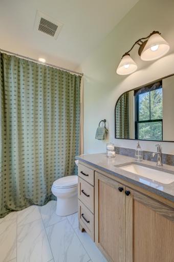 908 Gavin Pass, Hudson, WI 54016