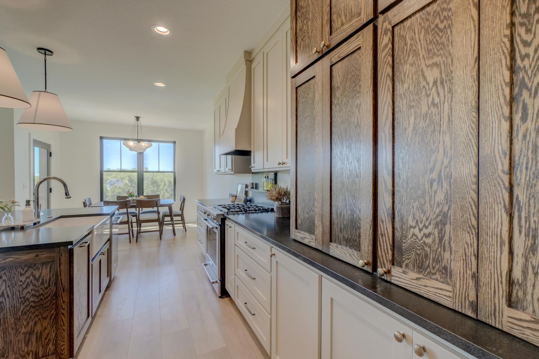 908 Gavin Pass-25.jpg