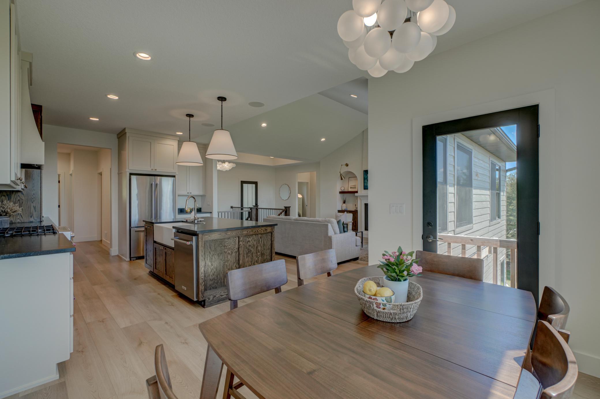 908 Gavin Pass-54.jpg