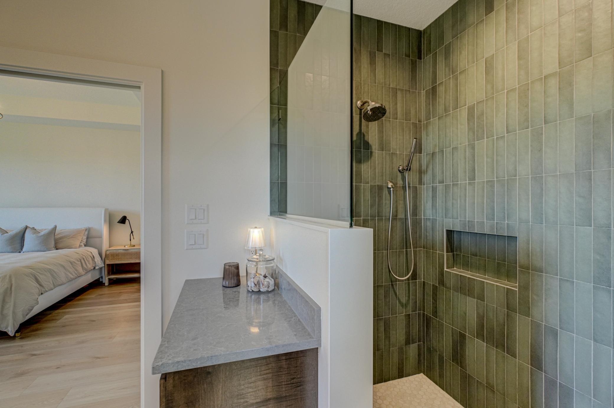 908 Gavin Pass-73.jpg