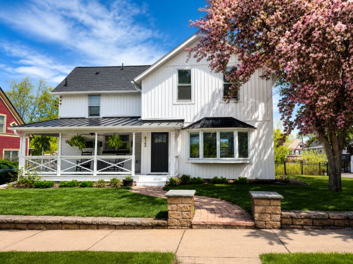 823 5th Street S, Stillwater, MN 55082