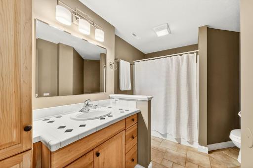 3304 Lakeridge Lane NW, Rochester, MN 55901