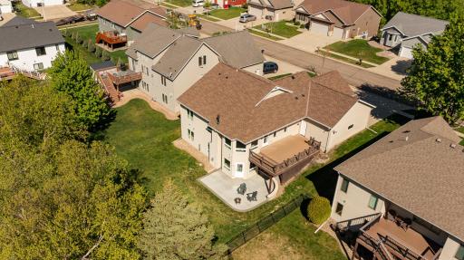 3304 Lakeridge Lane NW, Rochester, MN 55901