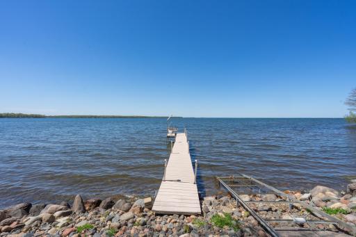 42491 Vista Road, Isle, MN 56342