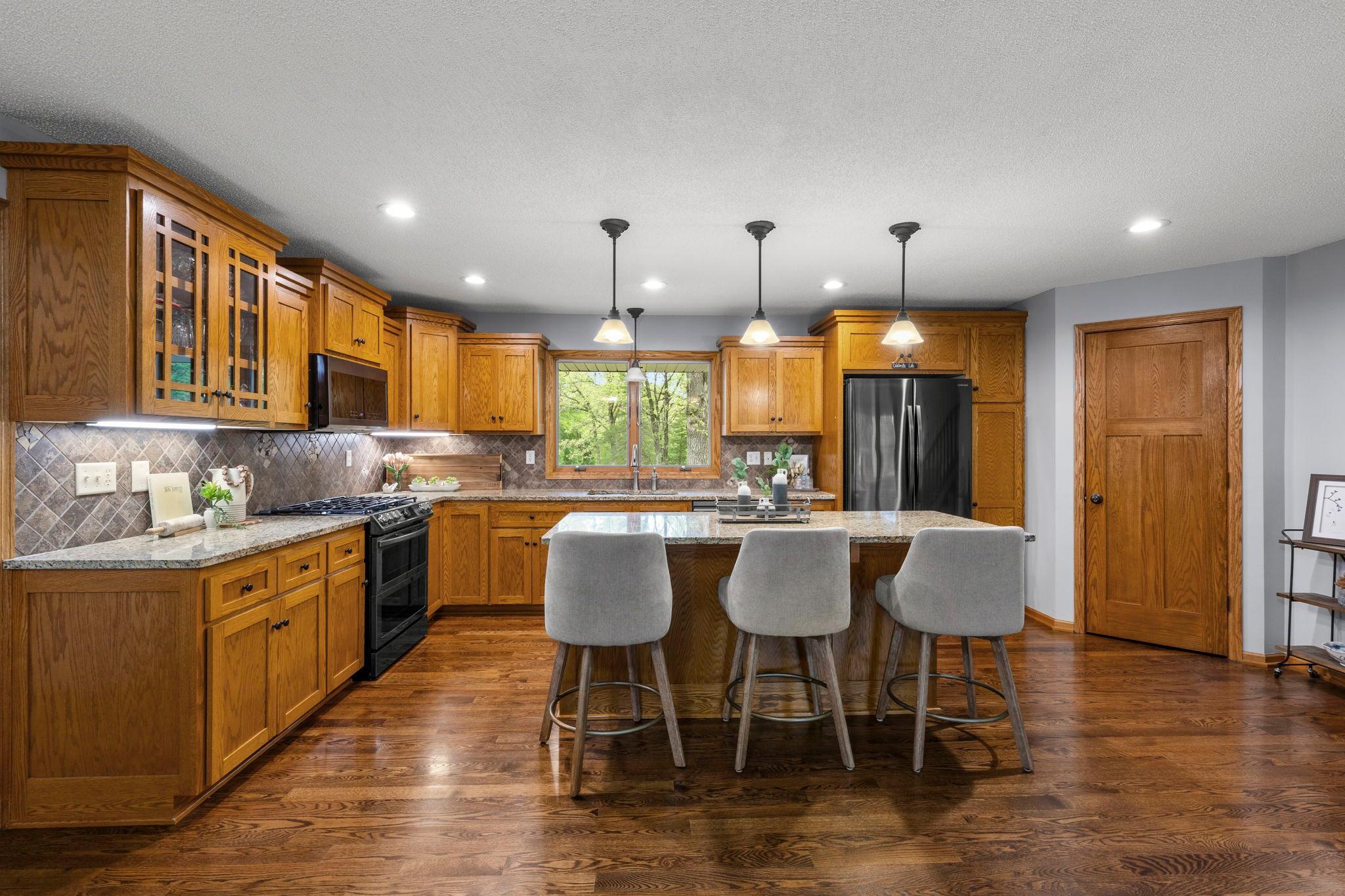 Large updated kitchen!