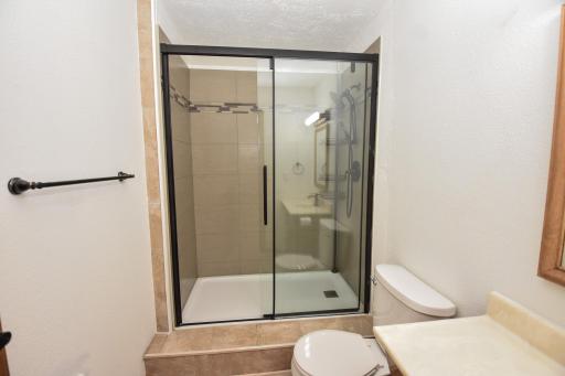 1806 36 1/2 Avenue S, Fargo, ND 58104