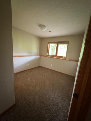 100 Vedders Avenue, Pease, MN 56363