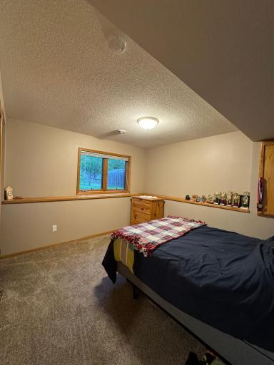 100 Vedders Avenue, Pease, MN 56363