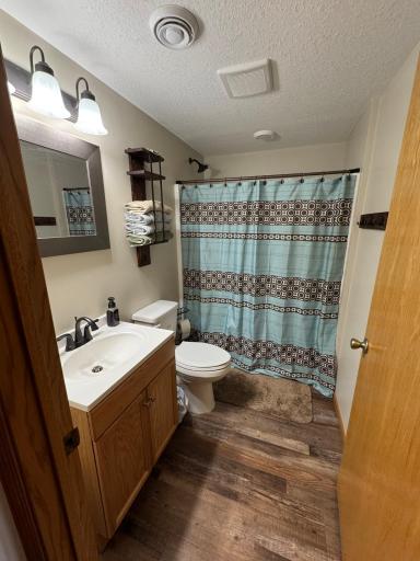 100 Vedders Avenue, Pease, MN 56363