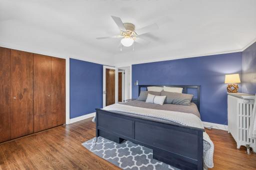 2716 E Minnehaha Parkway, Minneapolis, MN 55406