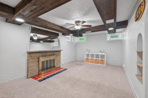 2716 E Minnehaha Parkway, Minneapolis, MN 55406