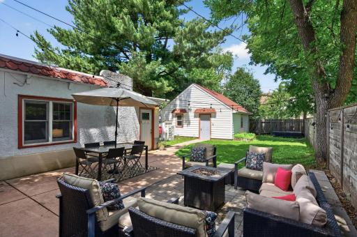 2716 E Minnehaha Parkway, Minneapolis, MN 55406