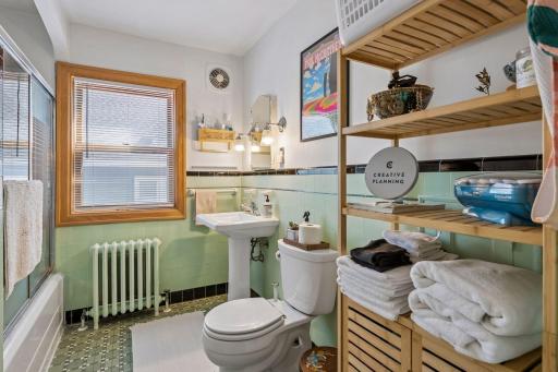 3535 Irving Avenue S, Minneapolis, MN 55408