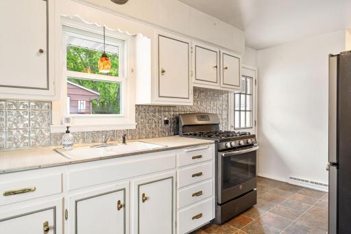 2106 6th Avenue NE, Austin, MN 55912