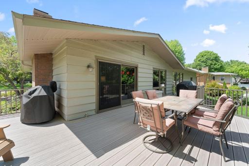 1345 Broadview Avenue, Chaska, MN 55318