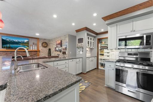 1345 Broadview Avenue, Chaska, MN 55318