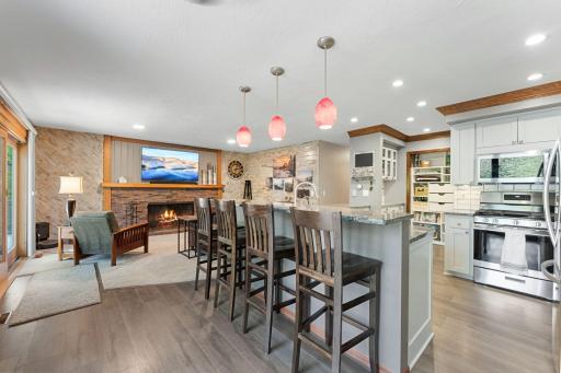 1345 Broadview Avenue, Chaska, MN 55318