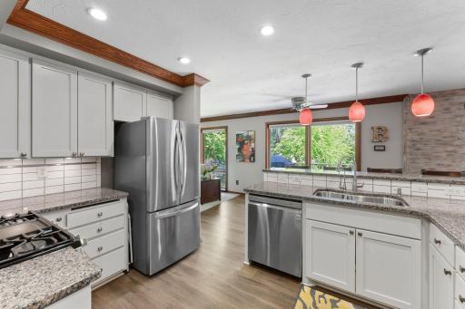 1345 Broadview Avenue, Chaska, MN 55318