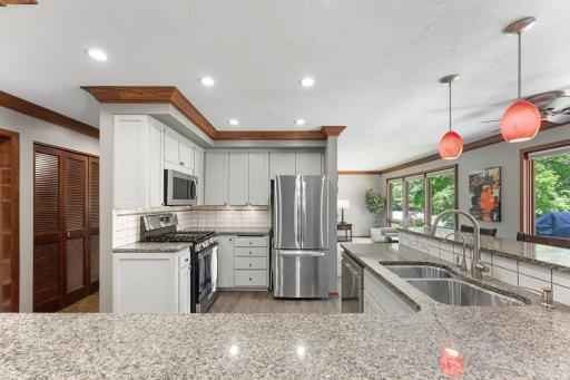 1345 Broadview Avenue, Chaska, MN 55318