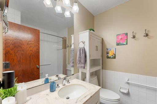 1345 Broadview Avenue, Chaska, MN 55318